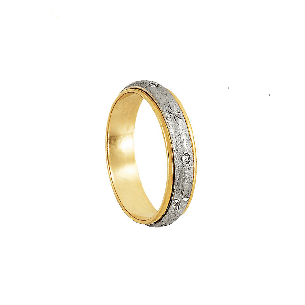 Aliança em Ouro Amarelo 18K com Diamantes 